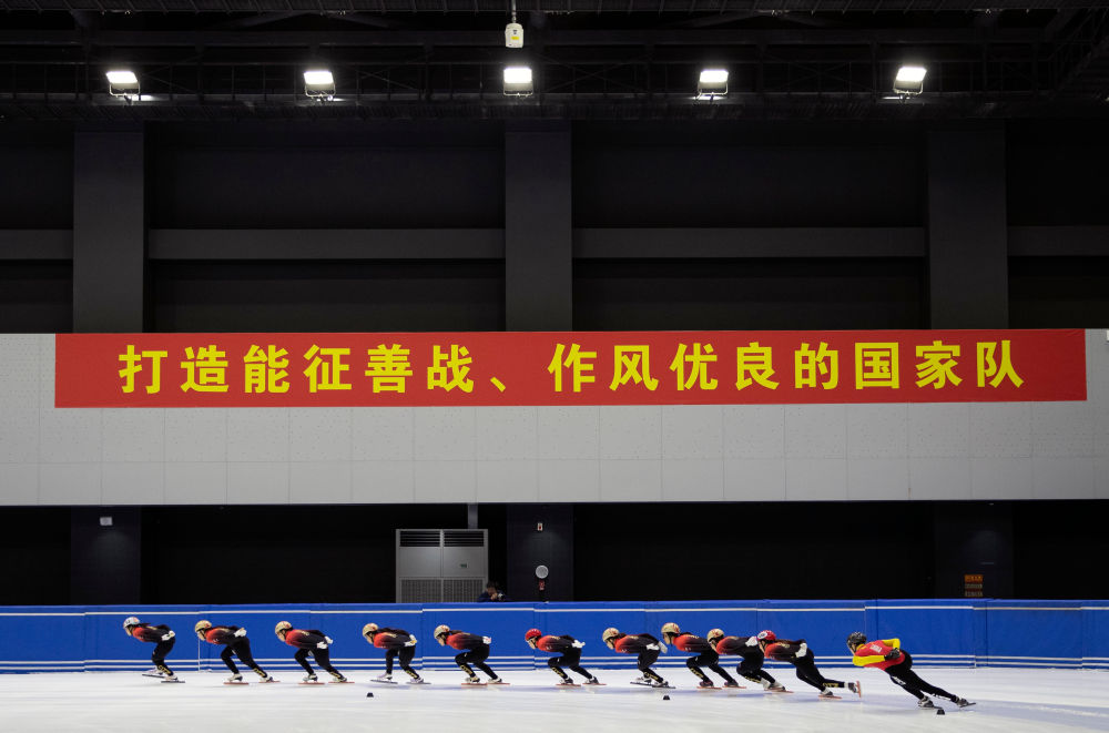 镜观·回响丨冰雪闪耀 映照澎湃中国(图5)