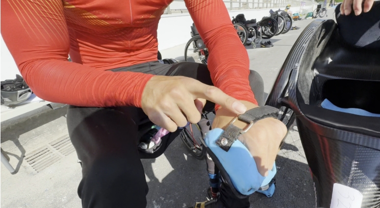 破风“战车”申请出战！巴黎残奥会中国轮椅竞速运动员积极备战中(图3)