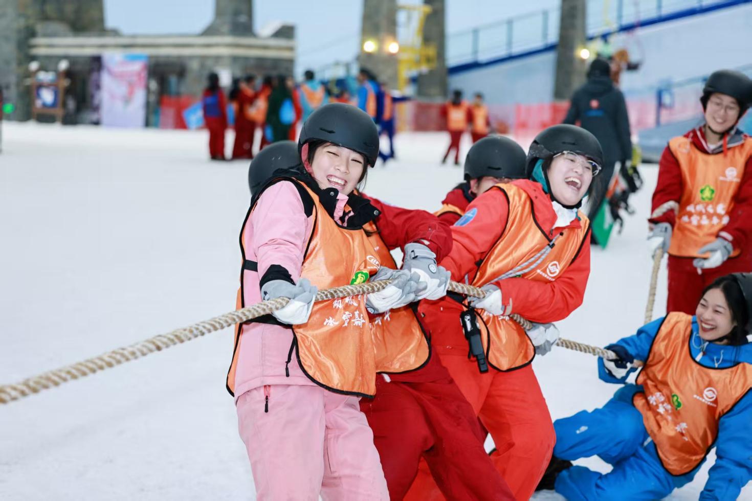 冰雪筑梦 爱满蓉城 第九届中国残疾人冰雪运动季大众嘉年华南方主场活动在成都市都江堰启幕(图3)