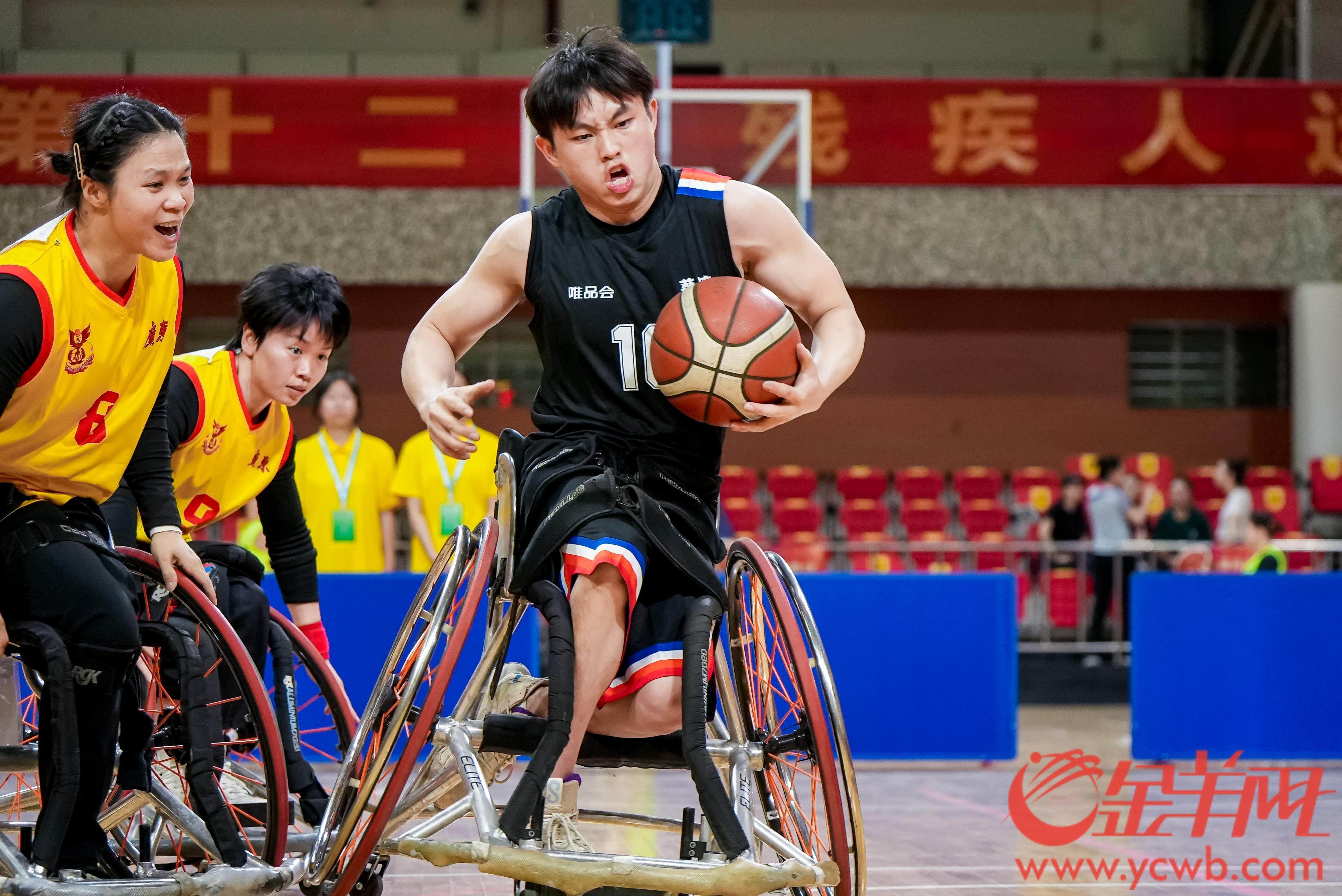 【视频】60岁老将百米短跑！广州市第十二届残运会开幕(图7)