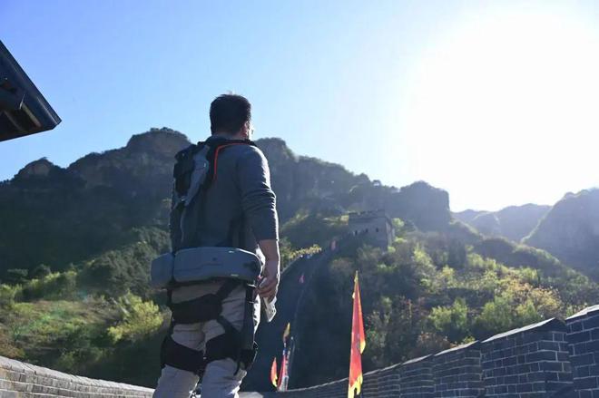 「傲鲨智能」完成B轮融资消费级外骨骼机器人量产提速 九合系融资新闻(图2)