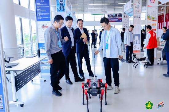 上海江苏浙江安徽联合主办的这一特殊运动会开幕科技力量爆棚(图6)