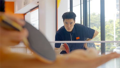 奥运消费拼出圈：“奥运经济”热辣滚烫 “中国智造”的周边产品卖爆了(图2)