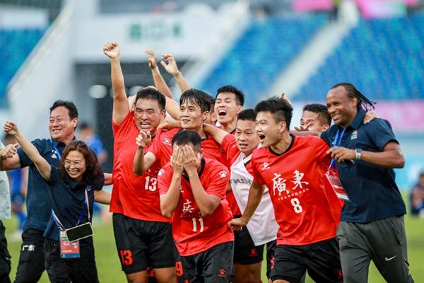 球盟会入口：一场无声胜有声的足球梦(图1)