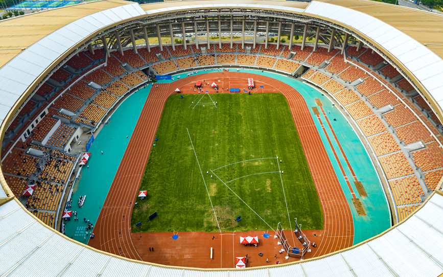 河南安阳：“奔跑吧·少年”2025年河南省青少年田径冠军赛拉开序幕(图3)