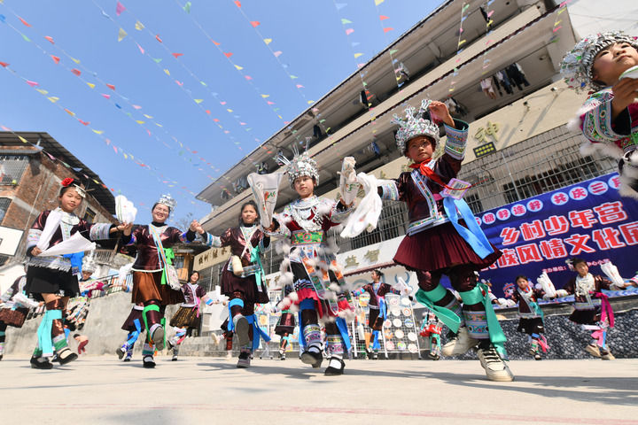 “孩子们成长得更好是我们最大的心愿”——以习为核心的党中央关心少年儿童成长和少先队工作纪实(图10)