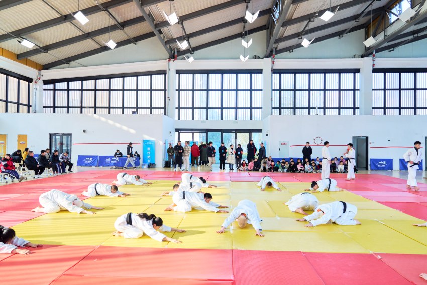 为世运预热添彩！成都世运会残疾人柔术推广活动举行