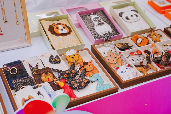 球盟会入口：深圳节日大道举办福田区残疾人非遗艺术推广活动及创意市集(图2)