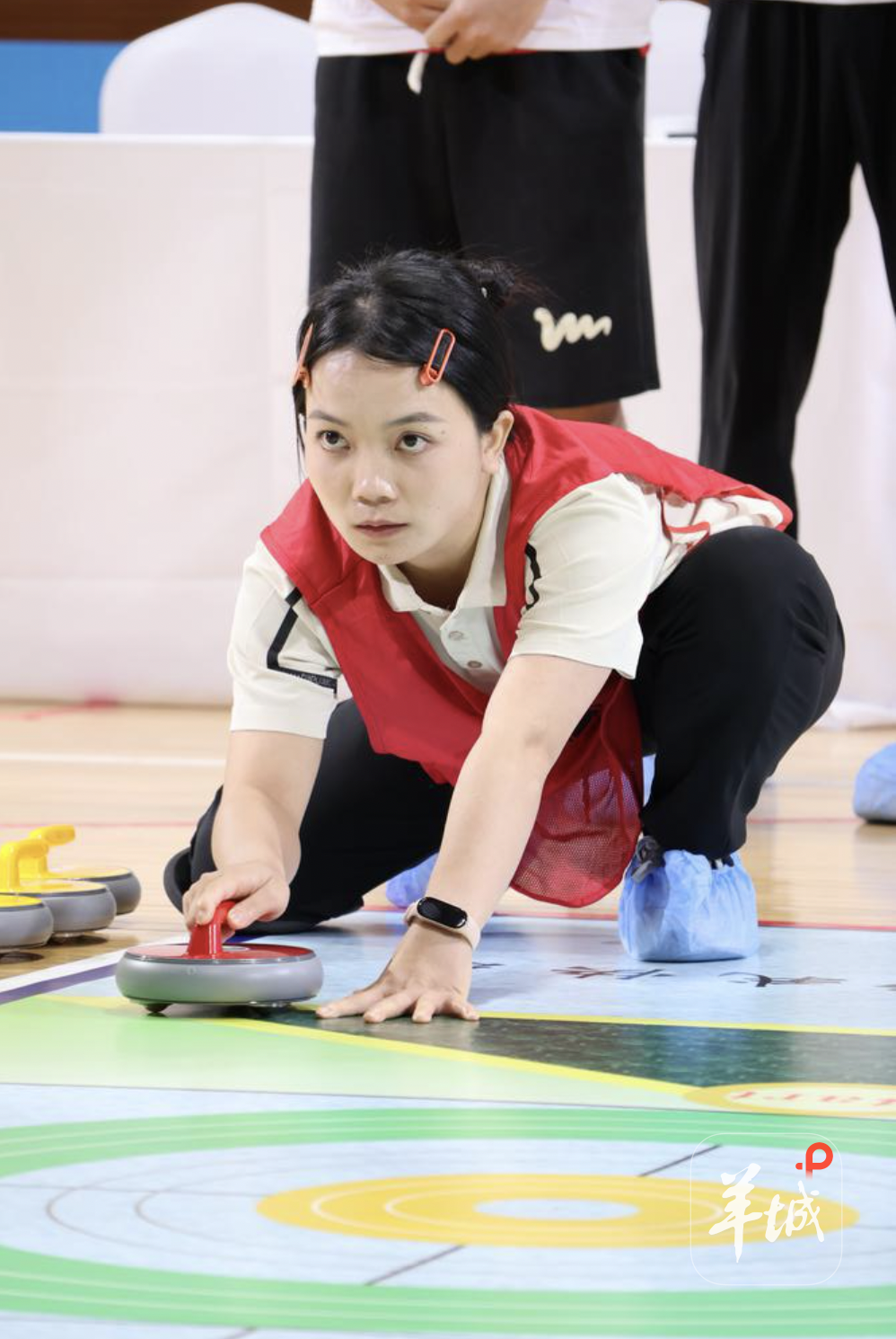 球盟会入口：全国残特奥会旱地冰壶（大众）测试赛在穗开赛“冰上围棋”火热竞技