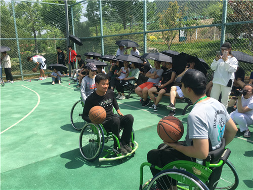球盟会入口：超越局限的赛场：体育为残障群体点亮自我价值之光
