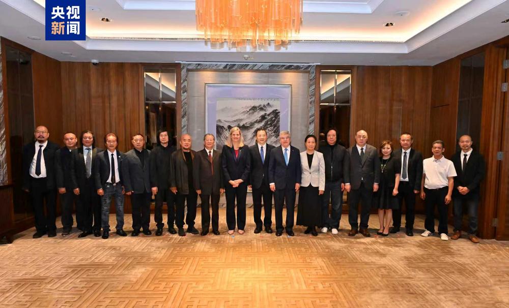 签约！中央广播电视总台与国际奥委会达成2026—2032年奥运会版权长款协议 总台26年米兰冬奥会报道标识发布(图4)