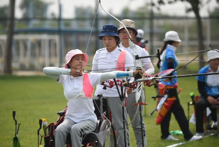 云南省领导会见全国第十二届残运会云南代表团运动员教练员