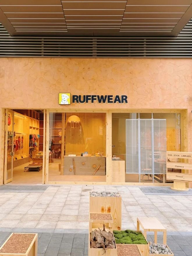 新商业周报小红书与美团达成红美计划；拼多多内测“百亿超市”；泡泡玛特与荣耀将推出潮玩手机(图3)