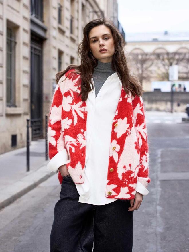 新商业周报小红书与美团达成红美计划；拼多多内测“百亿超市”；泡泡玛特与荣耀将推出潮玩手机