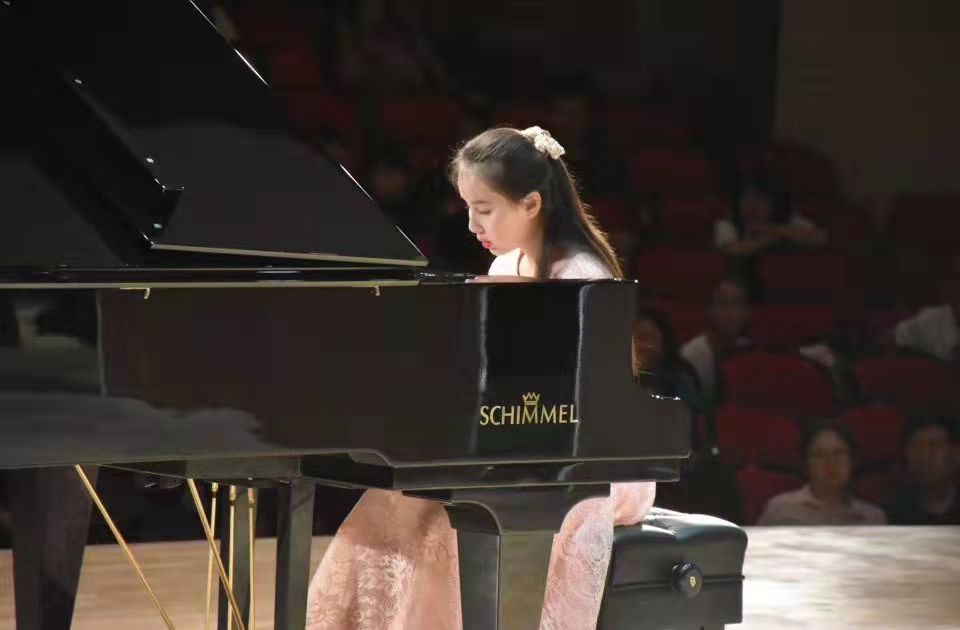 球盟会：视障小提琴女孩：我想让你“听”到“雪花”的温暖(图5)