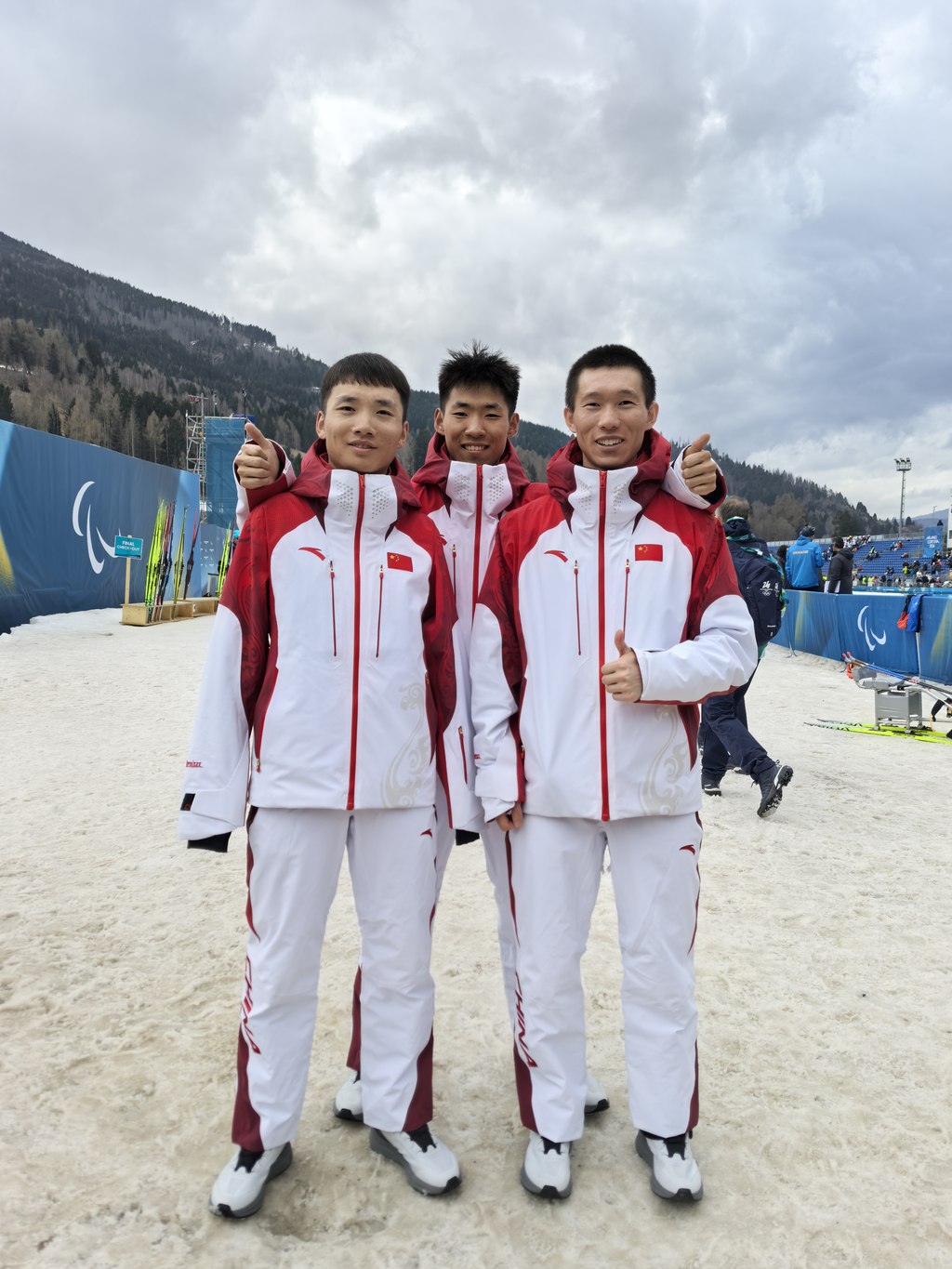 河北健儿党鹤松、王晨阳米兰冬残奥会越野滑雪接力联袂夺金