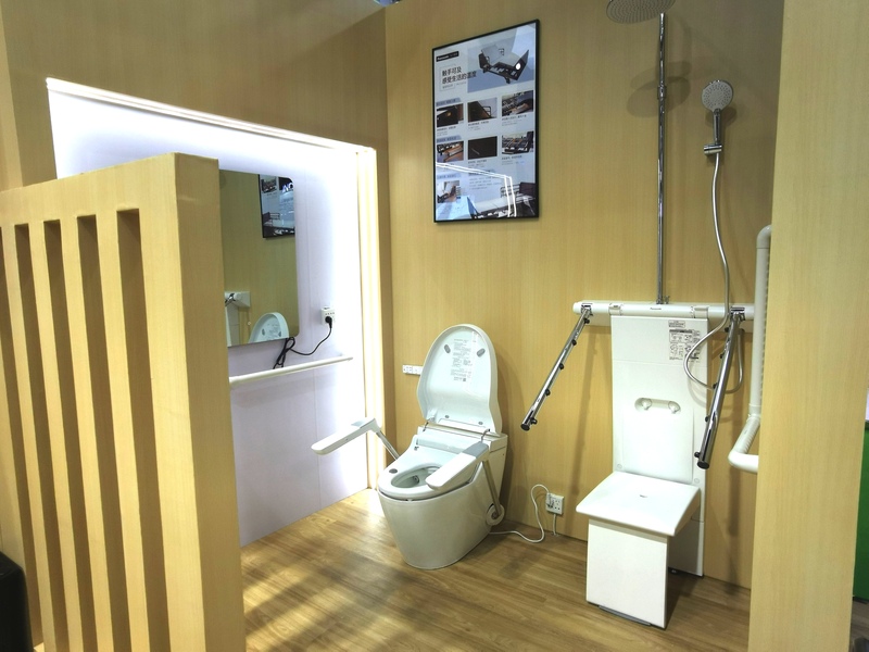 2025养老大调研 通过公共空间适老化改造帮老年人全面融入城市生活