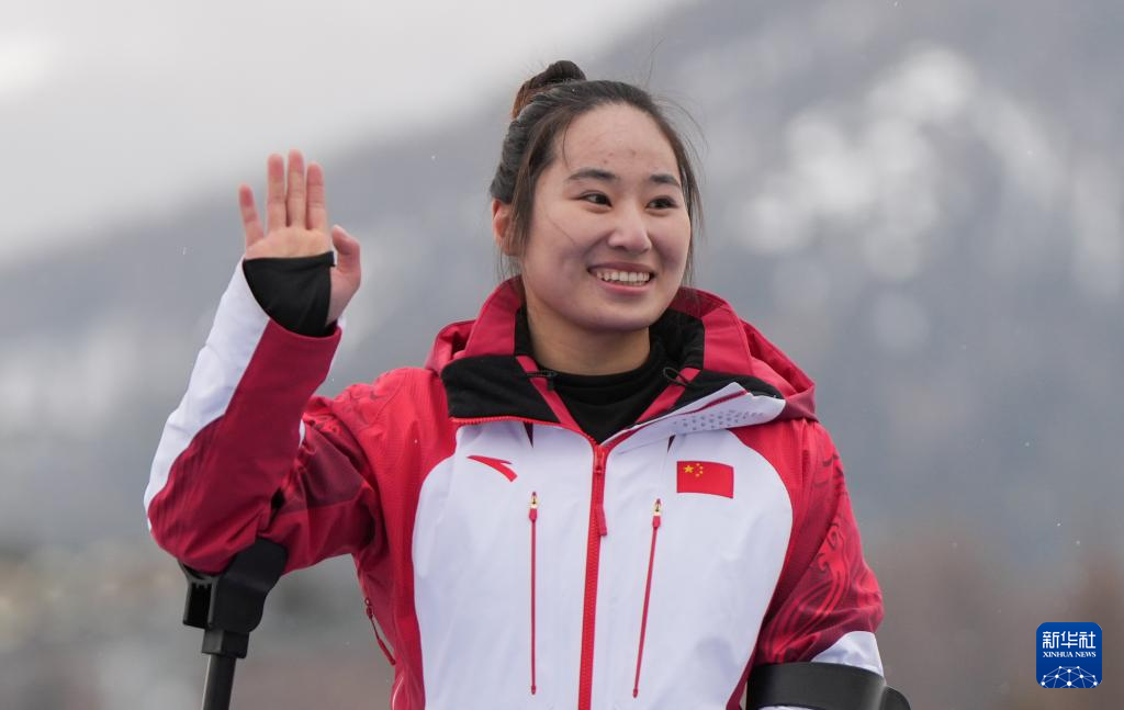 冬残奥会——高山滑雪女子回转（坐姿）：张雯静夺冠(图9)