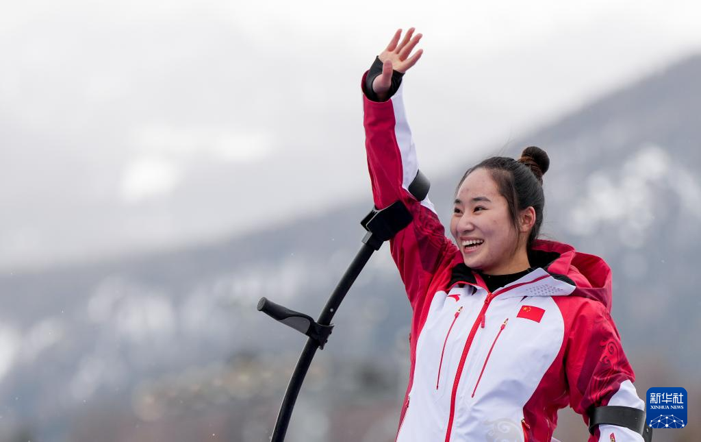 冬残奥会——高山滑雪女子回转（坐姿）：张雯静夺冠(图10)