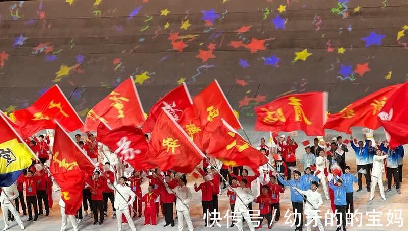 全国城乡持证残疾人就业近900万人！《2025年残疾人事业发展统计公报》发布
